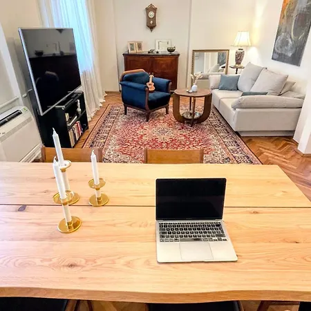 Bohemian Apartment *