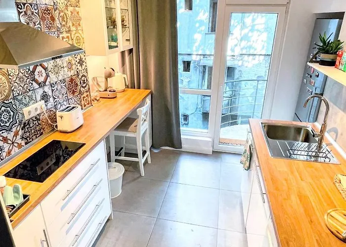 Bohemian * סופיה